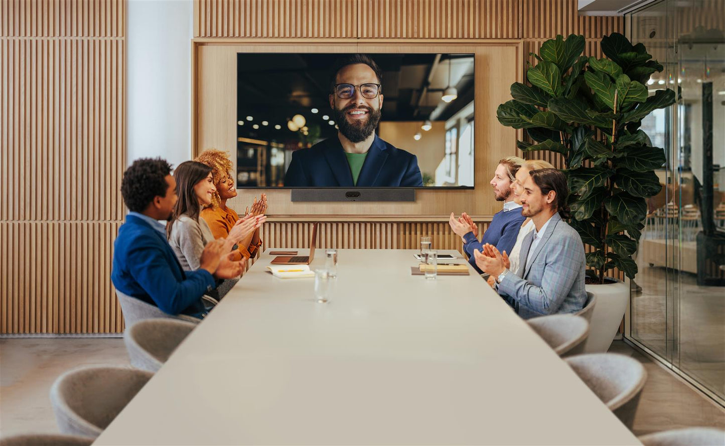 Yealink A50-031 MeetingBar – Microsoft Teams Rooms för medelstora till stora rum (inkl. CTP25)